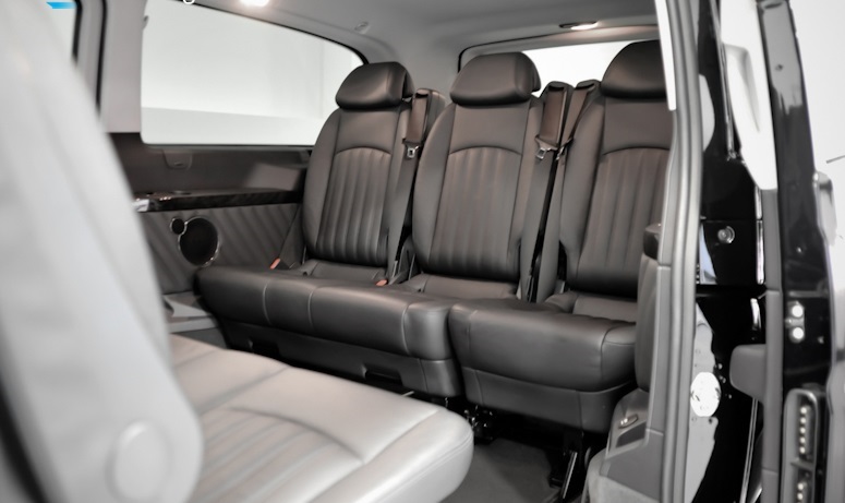 singapore-mercedes-benz-viano-luxury-minivan-interior